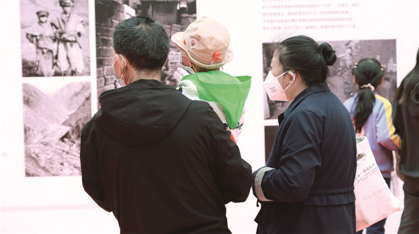 觀看攝影.jpg 觀看攝影.jpg