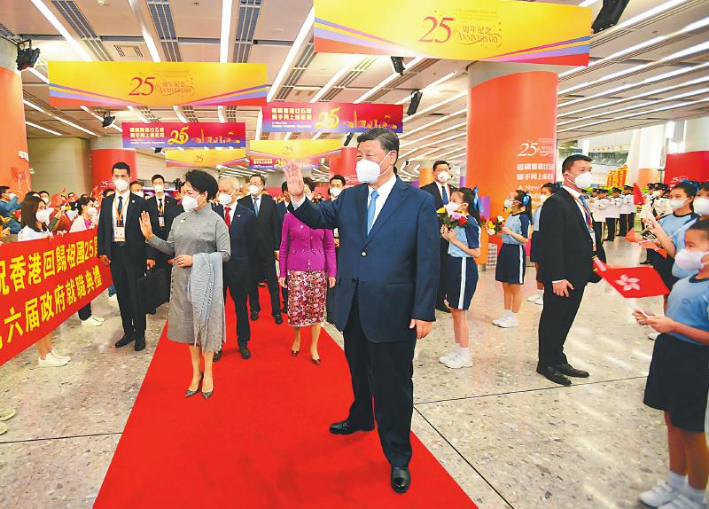 習(xí)近平抵達(dá).jpg 習(xí)近平抵達(dá).jpg