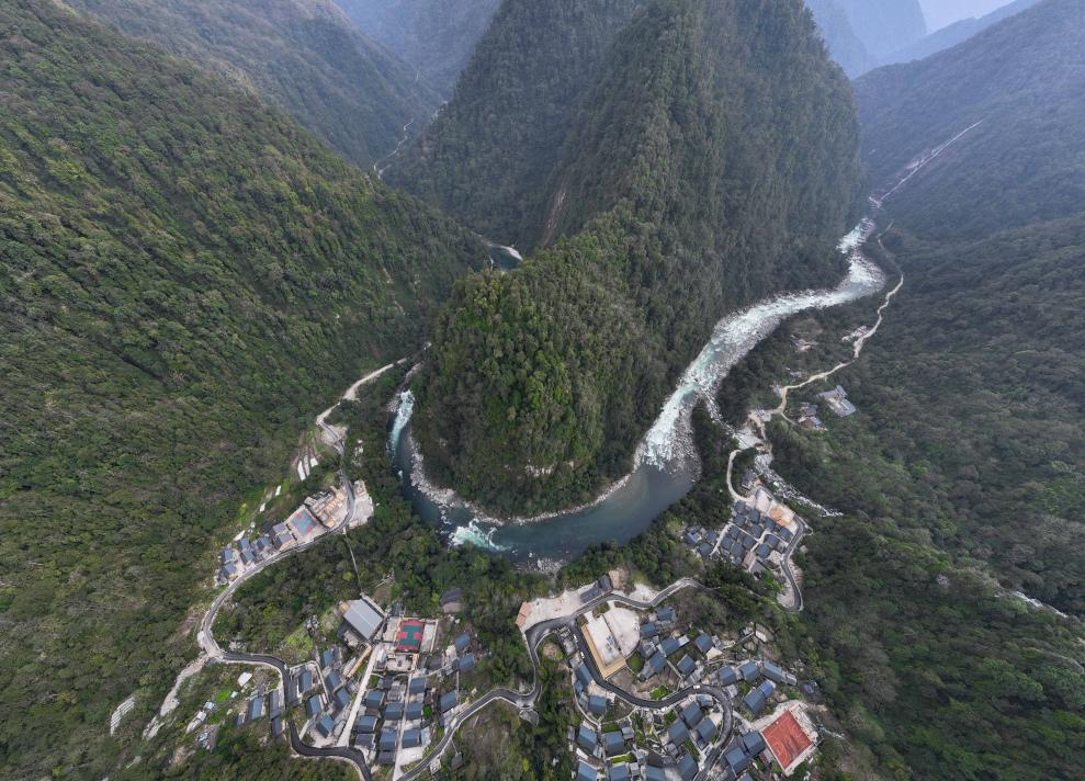 2023年3月10日，獨(dú)龍江航拍。